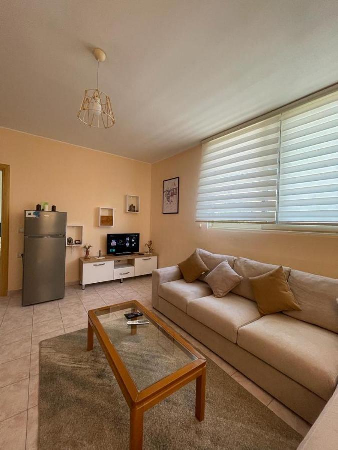 Lisus Apartment Vlorë Exteriör bild